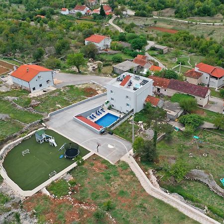 Villa Hill Stars, Makarska- Slivno Slivno  Buitenkant foto