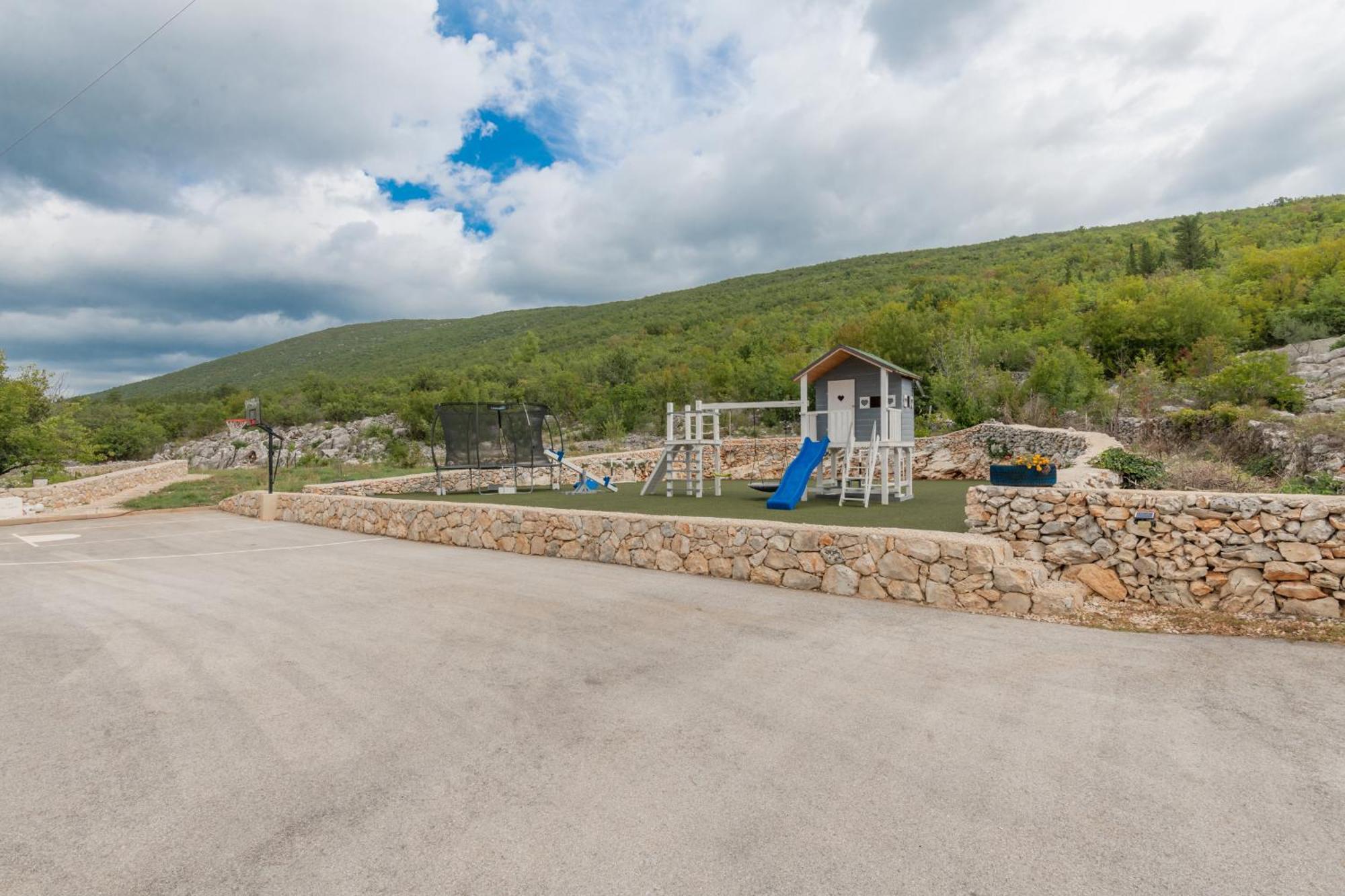 Villa Hill Stars, Makarska- Slivno Slivno  Buitenkant foto
