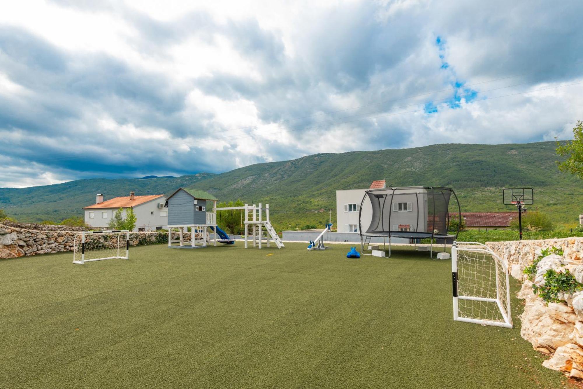 Villa Hill Stars, Makarska- Slivno Slivno  Buitenkant foto